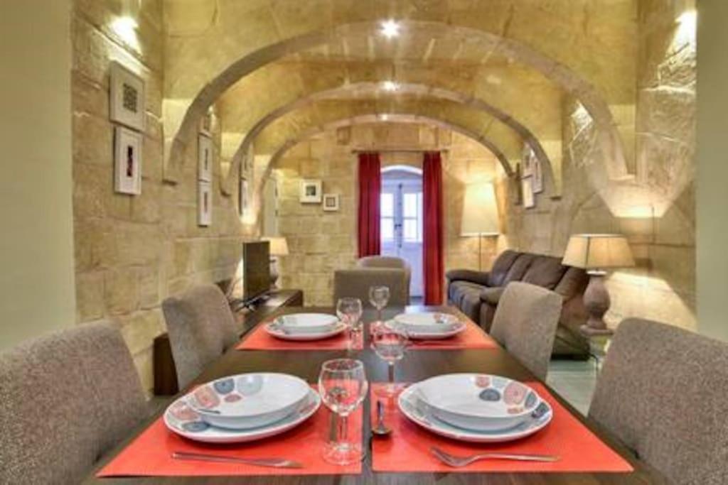 Vallettastay - Orangerie Two Bedroom Apartment 201 외부 사진